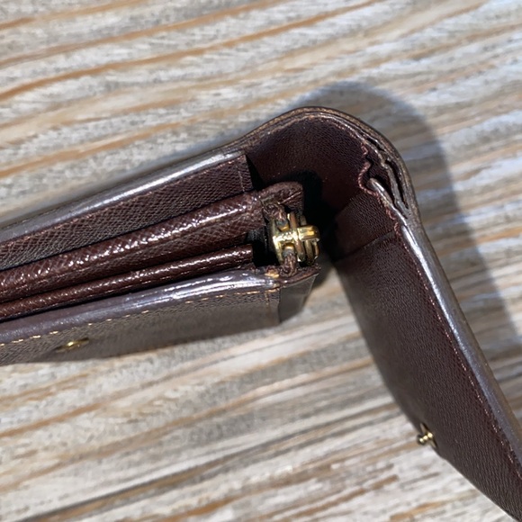 Louis Vuitton - Damier Ebene Snap Wallet - Picture 10 of 16